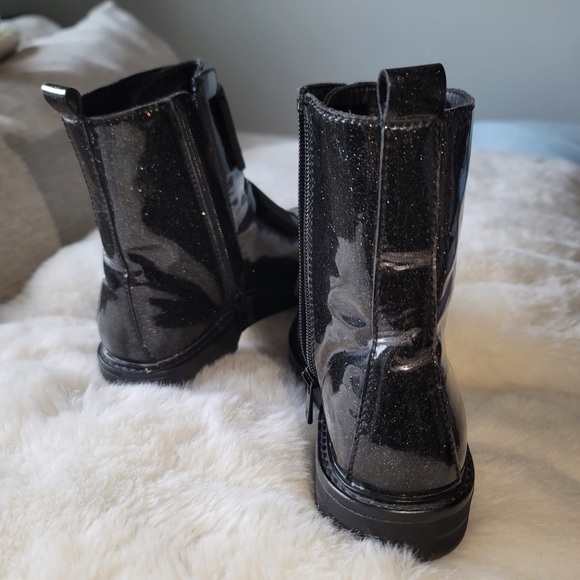 Donald Pliner special edition boots - Picture 2 of 5